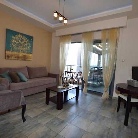 Gonis Suites Палеохора Екстер'єр фото